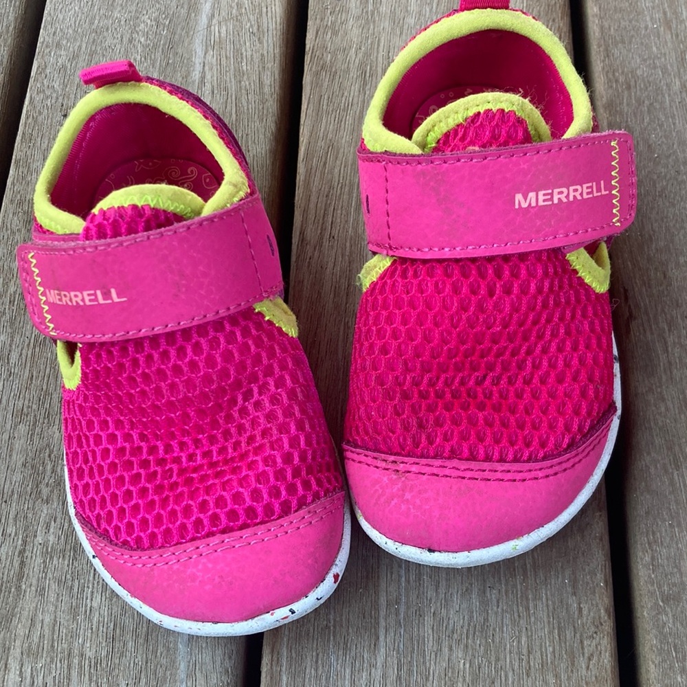 Merrell Bare Steps water tennis shoe size 6 toddler